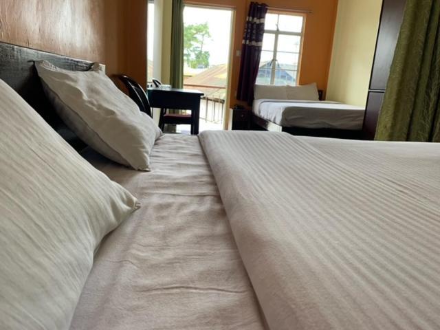 Sweet Home Guest House ชิลลอง ภายนอก รูปภาพ